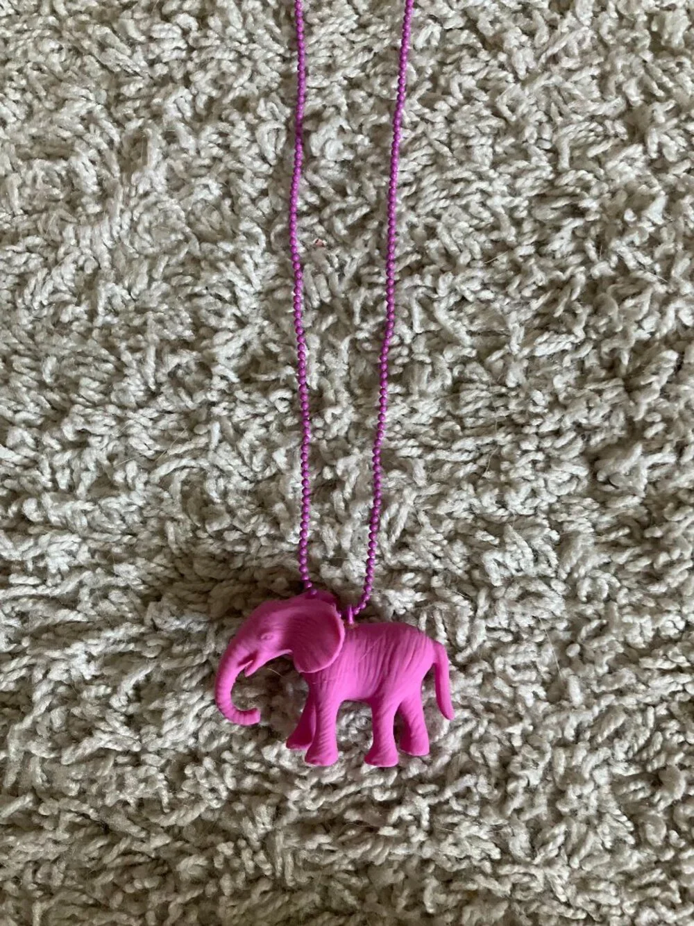 J.CREW CREWCUTS RUBBER ELEPHANT PENDANT NECKLACE. PINK.